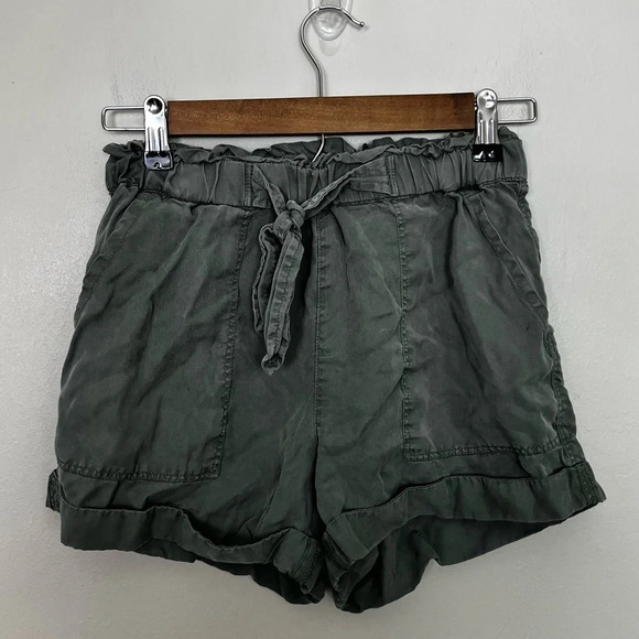 Aerie • Army Green Lyocell Shorts - Picture 1 of 5
